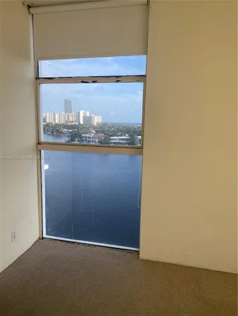 $2,300 | 20515 East Country Club Drive, Unit 1044, Aventura, FL 33180