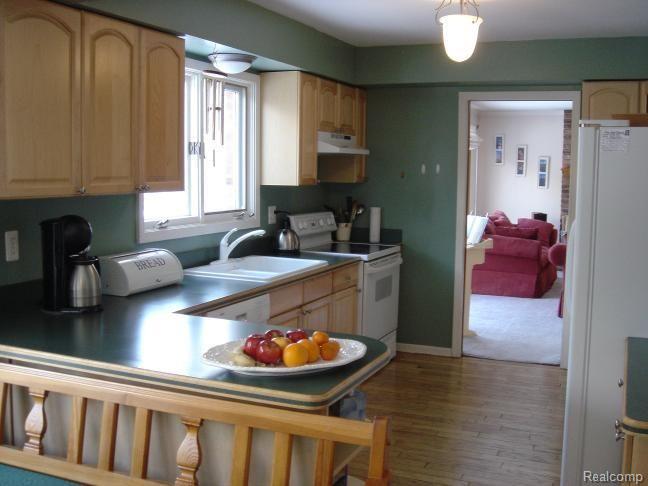 kitchen b