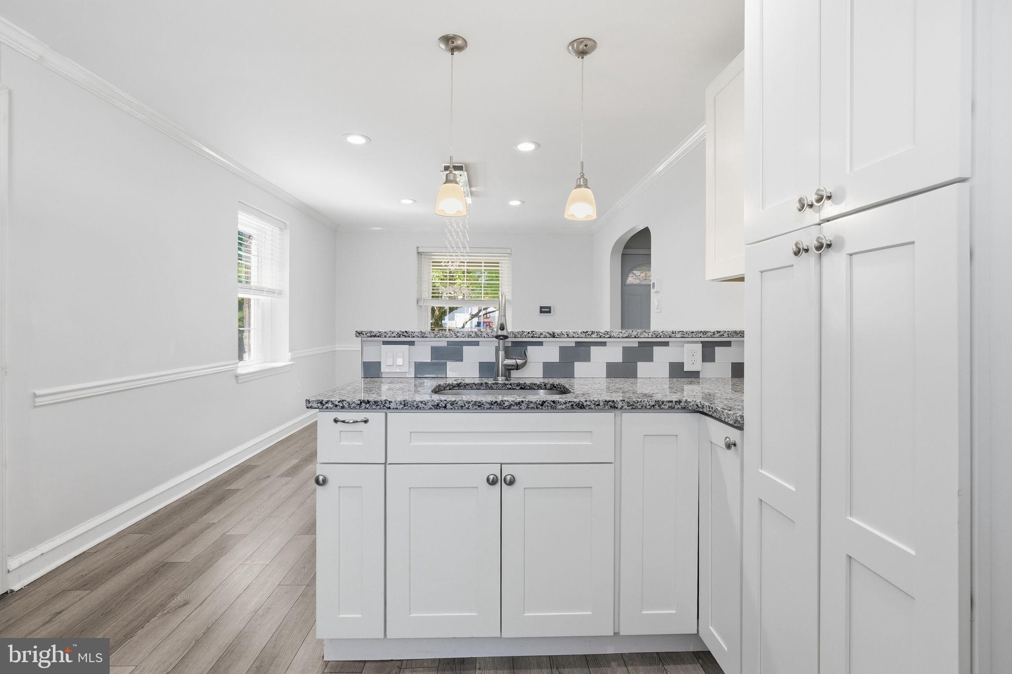525 Broadview Road Upper Darby, PA 19082 - Photo 18 of 43