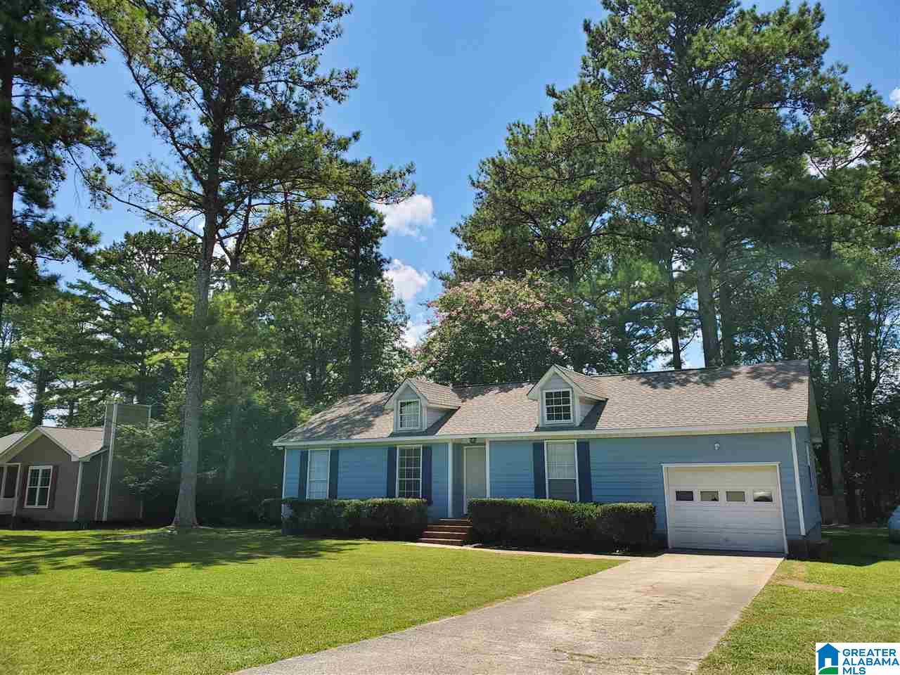 2029 Phillips Circle Leeds, AL 35094 - Photo 2 of 7