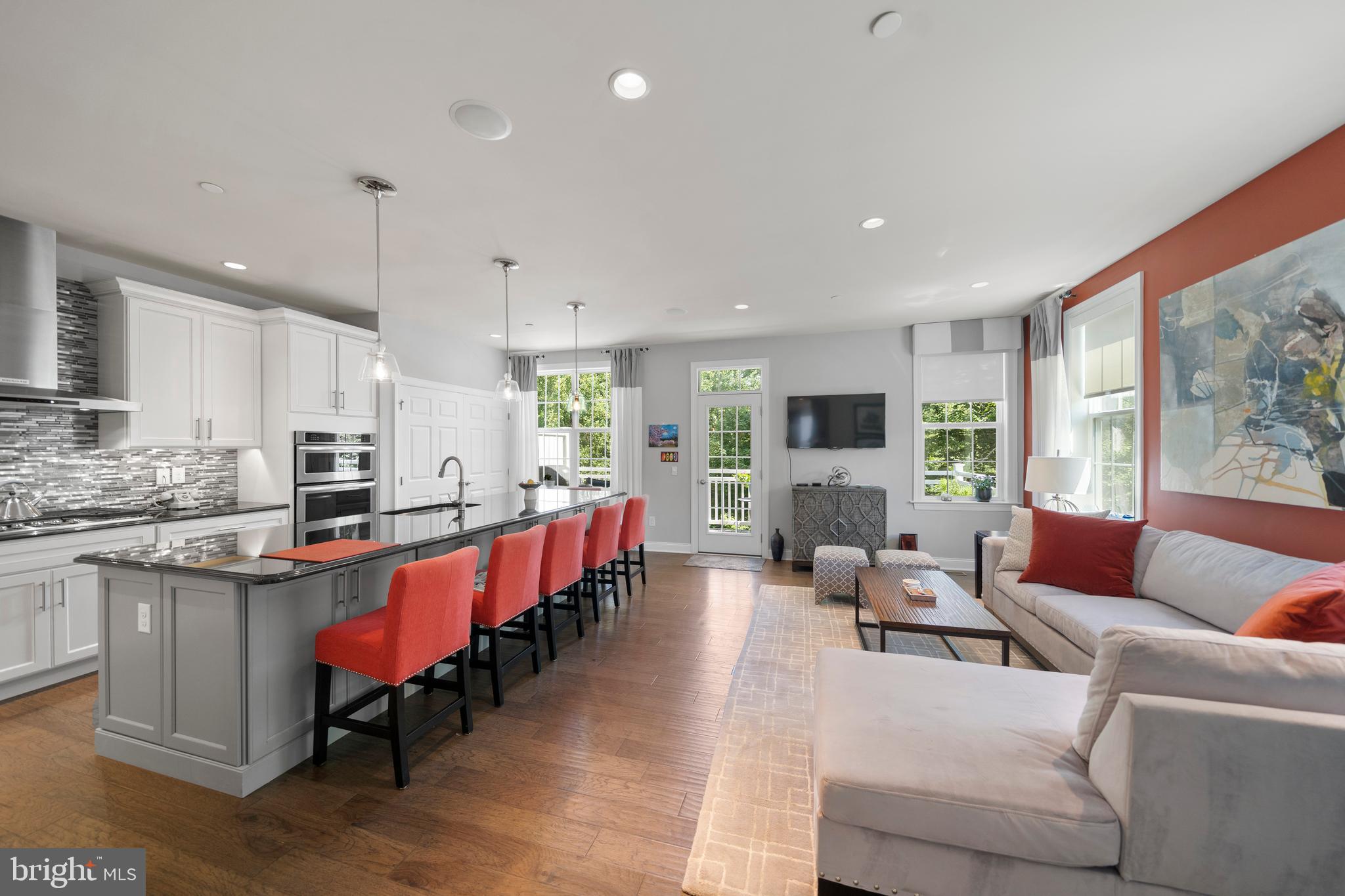 301 Corvus Circle Springfield, PA 19064 - Photo 2 of 58