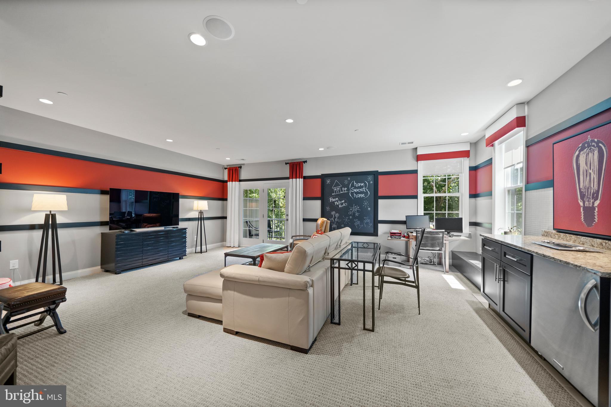 301 Corvus Circle Springfield, PA 19064 - Photo 8 of 58