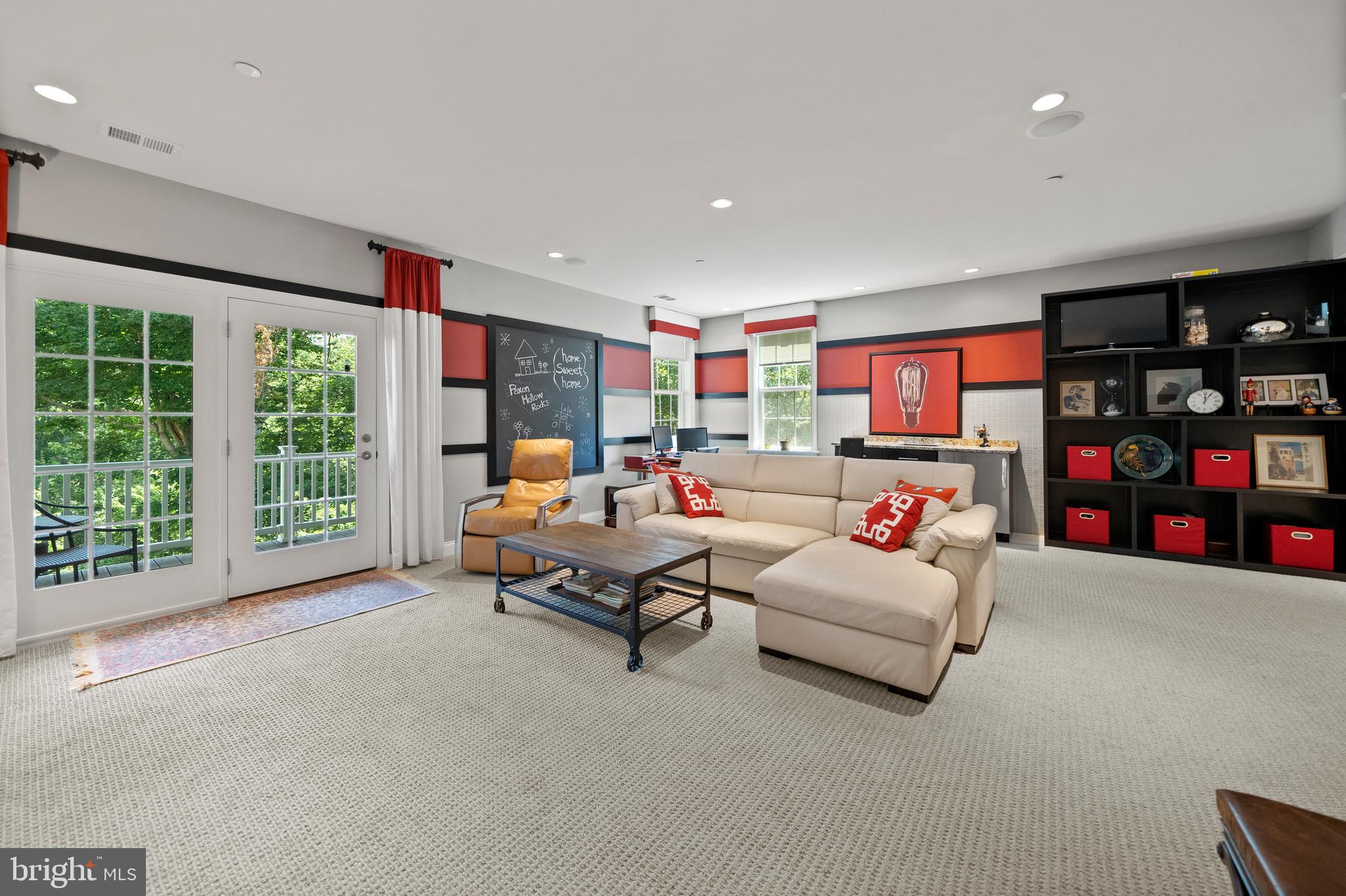 301 Corvus Circle Springfield, PA 19064 - Photo 9 of 58