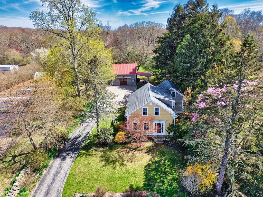 433 E Road Tiverton, RI 02878 - Photo 8 of 42 Gallery Image 8
