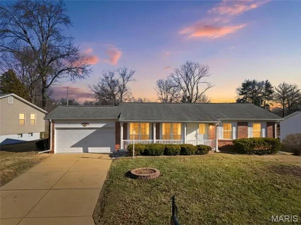 $350,000 | 514 Stephanie Lane, Manchester, MO 63011