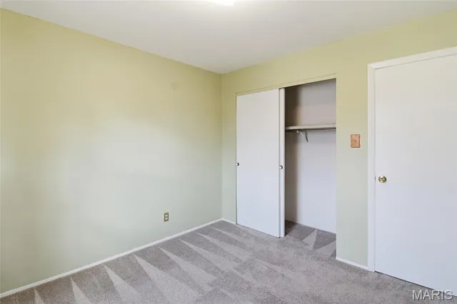 $320,000 | 514 Stephanie Lane, Manchester, MO 63011