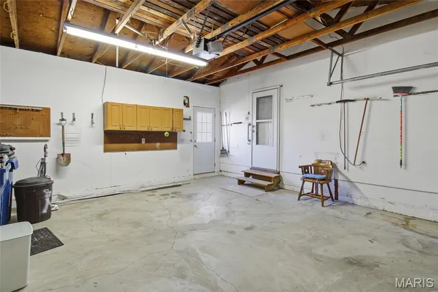 $320,000 | 514 Stephanie Lane, Manchester, MO 63011