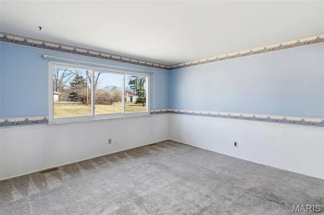 $320,000 | 514 Stephanie Lane, Manchester, MO 63011