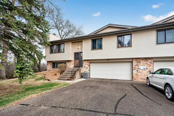 $235,000 | 818 Sherwood Road, Shoreview, MN 55126