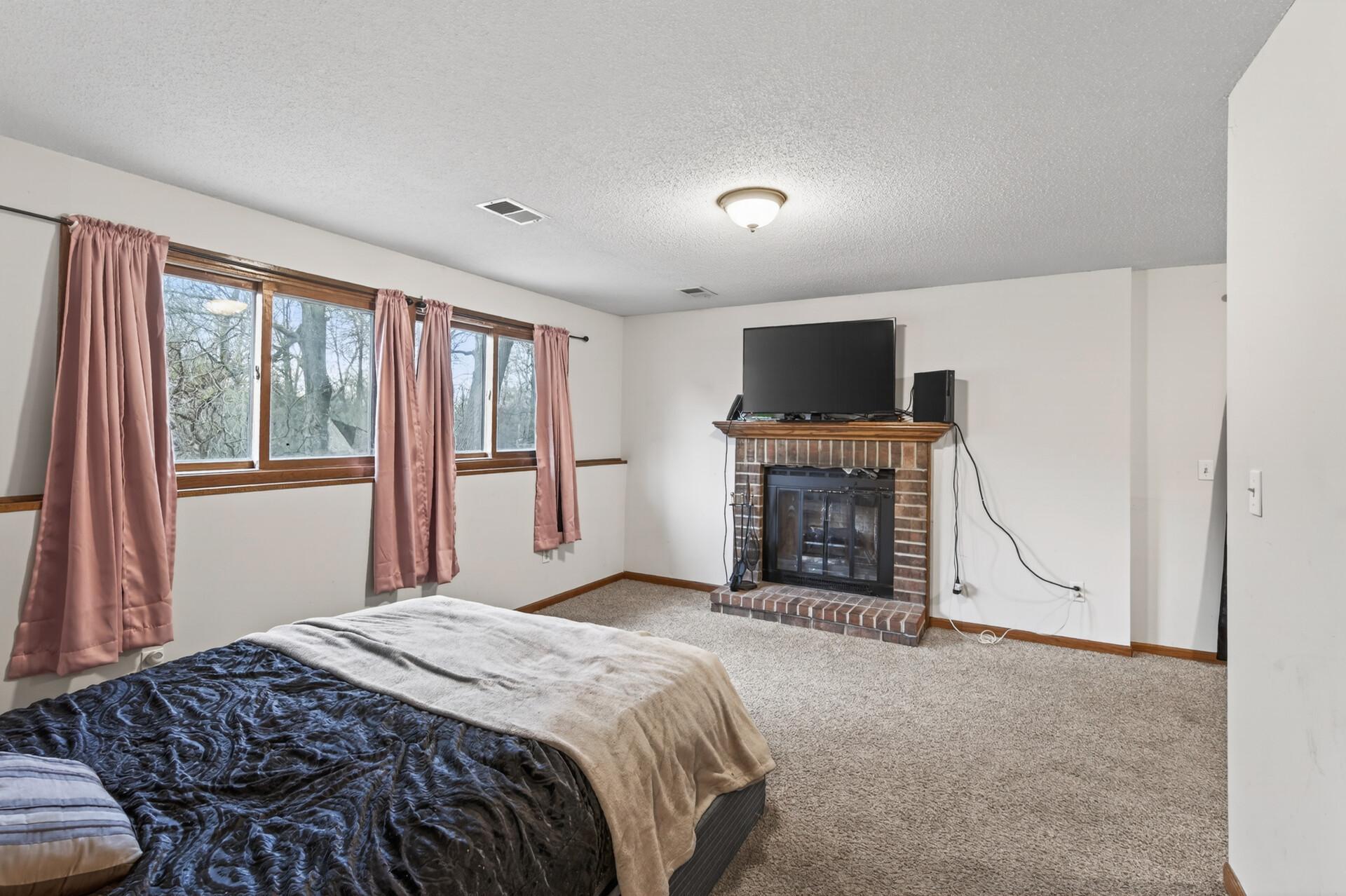 818 Sherwood Road Shoreview, MN 55126 - Photo 20 of 22
