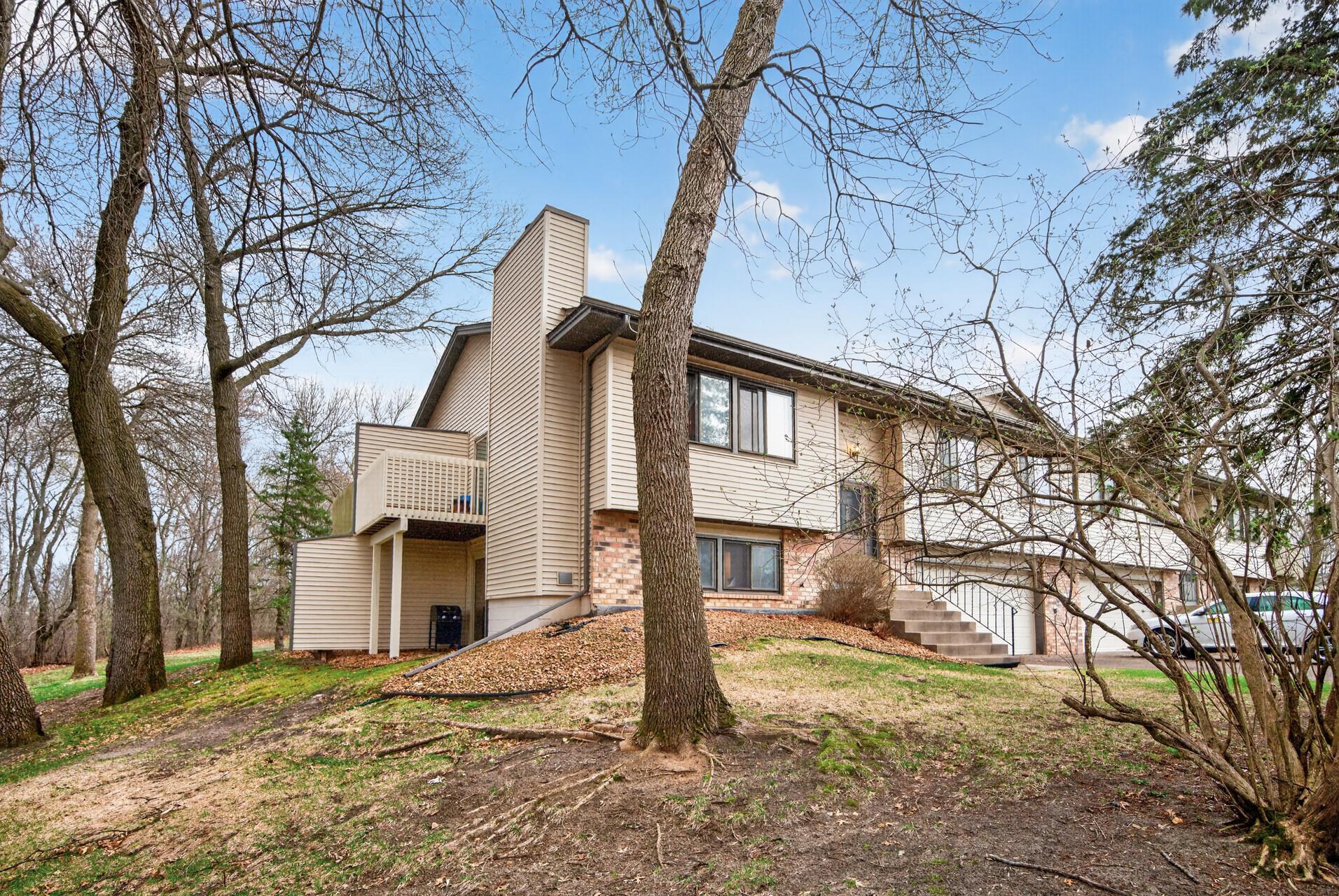 818 Sherwood Road Shoreview, MN 55126 - Photo 2 of 22