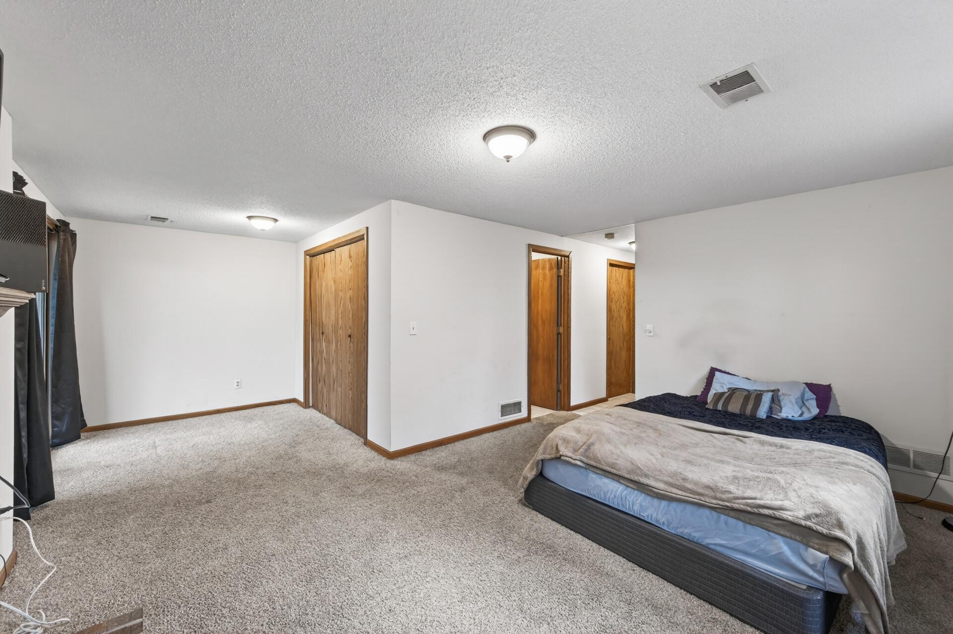 818 Sherwood Road Shoreview, MN 55126 - Photo 21 of 22