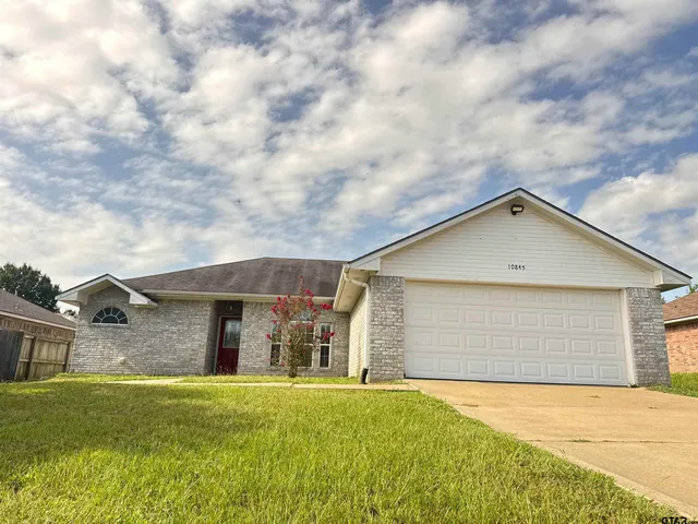 $249,900 | 10845 Nashville Drive, Flint, TX 75762