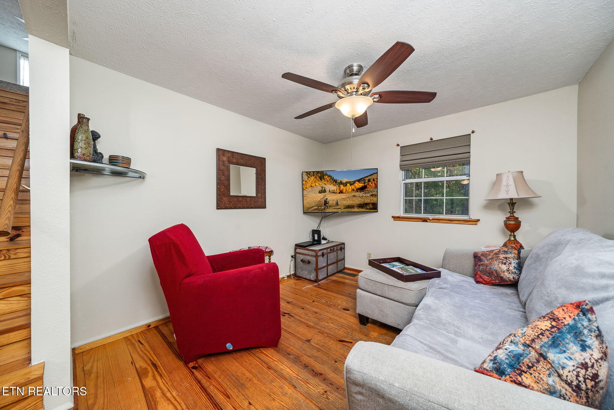 279 Siever Road Crossville, TN 38572 - Photo 14 of 35 a living room with furniture and a window