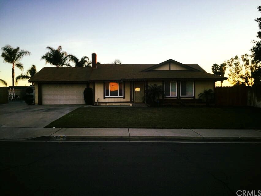 657 West James Street Rialto, CA 92376 - Photo 1 of 1 Gallery Image 1