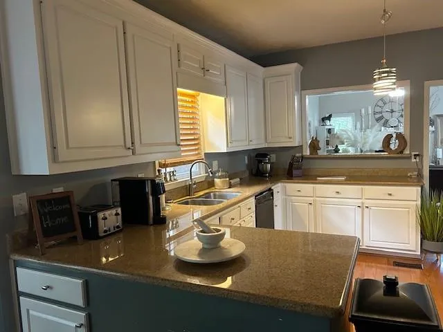 $399,900 | 1573 Vinings Court, Lawrenceville, GA 30043