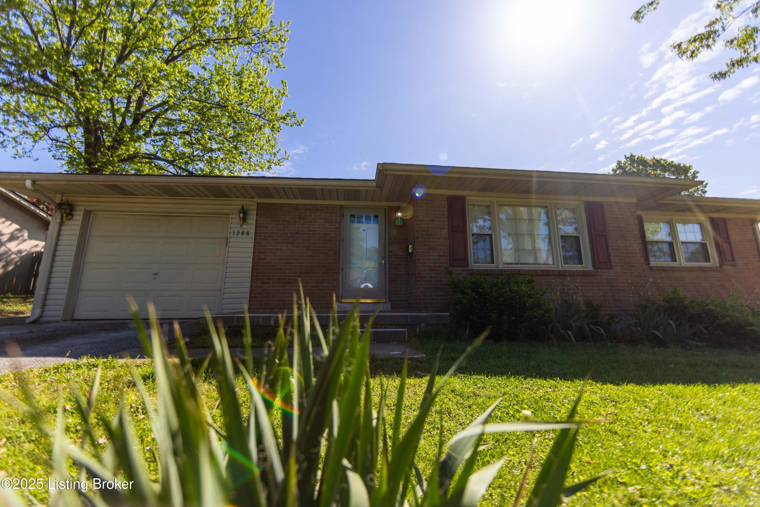 1288 Cherbourg Road Lexington, KY 40504 - Photo 19 of 72 IMGL0223