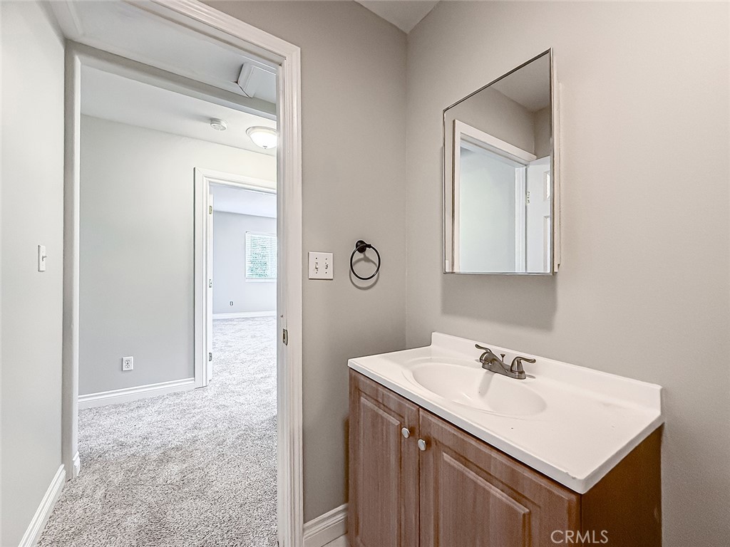 58 Charles Street Moorpark, CA 93021 - Photo 39 of 64 Upstairs Hall Bath