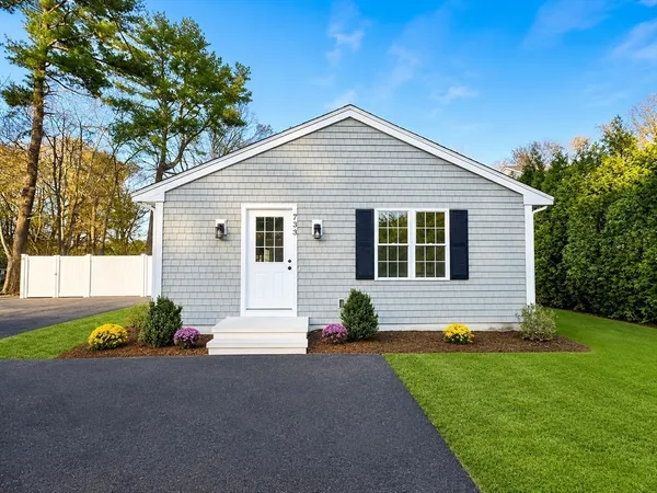 $624,900 | 733 Monponsett Street, Hanson, MA 02341