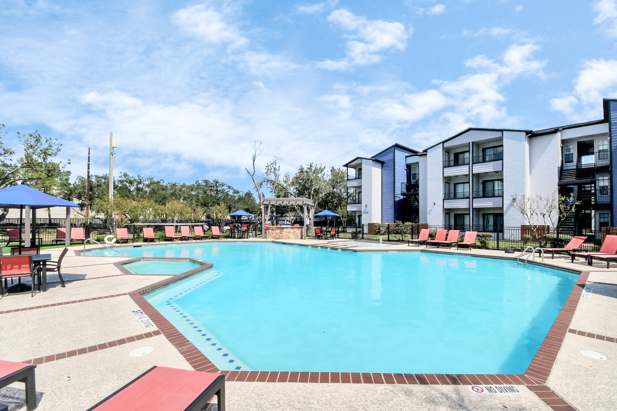 2701 West Bellfort Avenue, Unit 521 Houston, TX 77054 - Photo 27 of 44 a view of a swimming pool and outdoor space