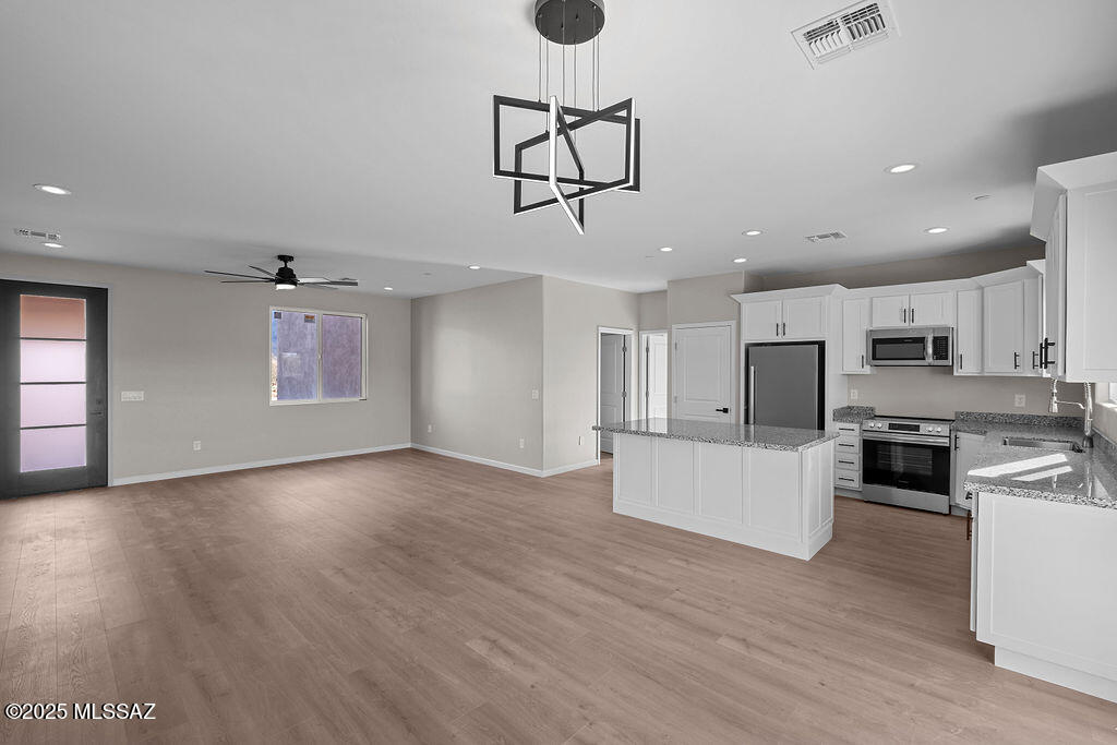 3645 East Rollins Road Tucson, AZ 85739 - Photo 12 of 36
