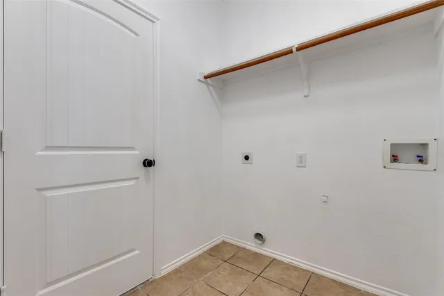 a view of utility room