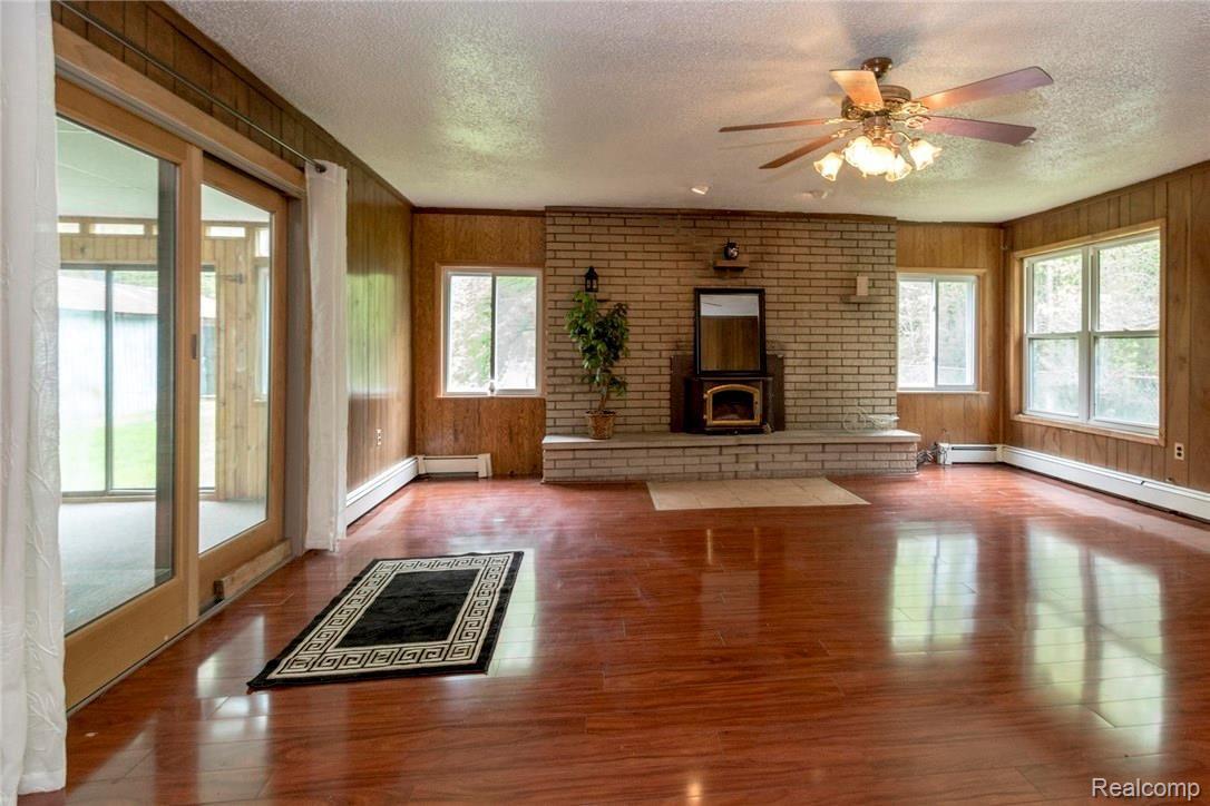 44069 Wear Road Belleville, MI 48111 - Photo 7 of 14 wear family rm full.jpg