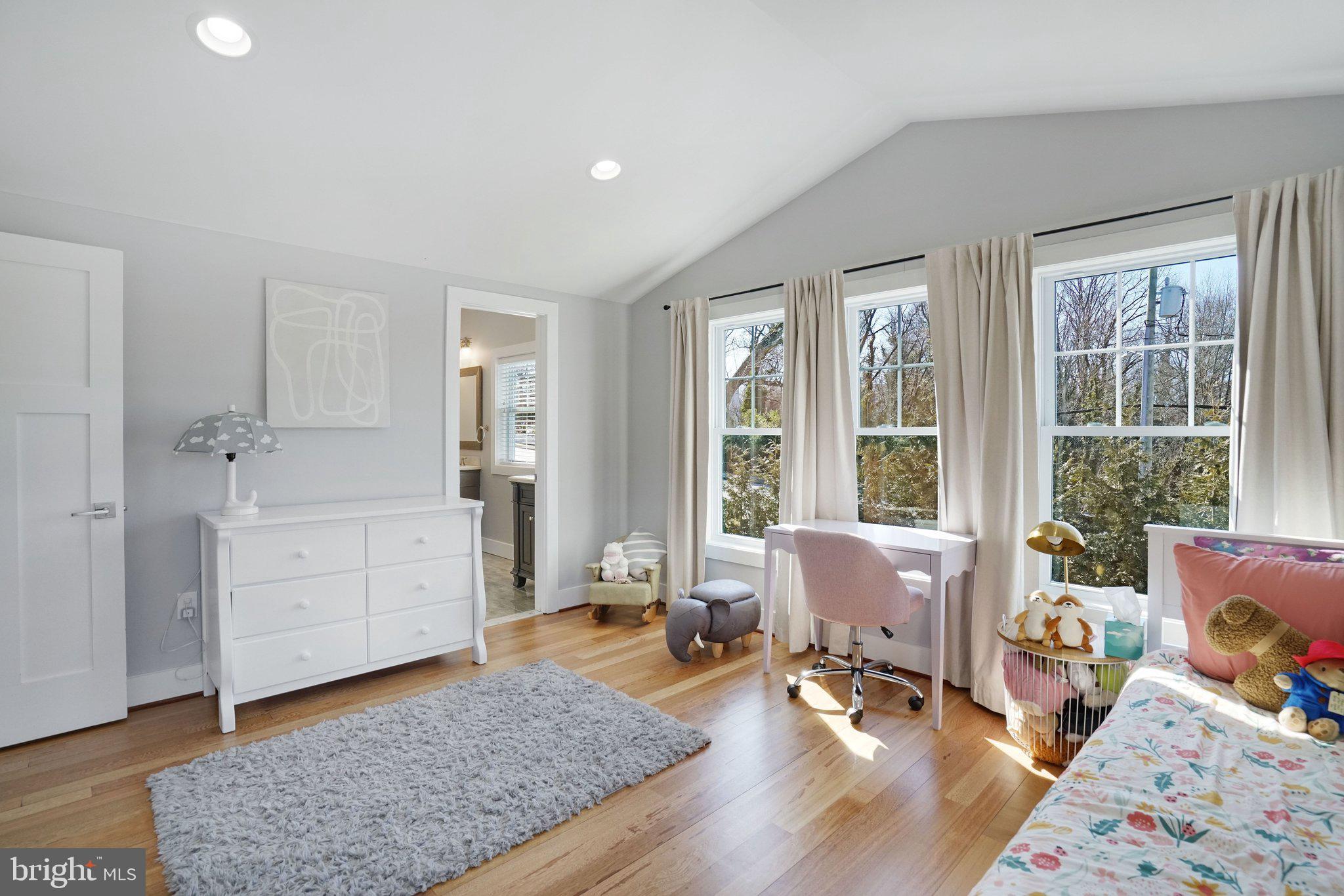 3731 Duke Street Alexandria, VA 22304 - Photo 33 of 57 a living room with furniture and window