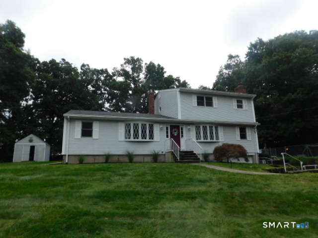 12 Rozum Circle Prospect, CT 06712 - Photo 2 of 33 Gallery Image 2