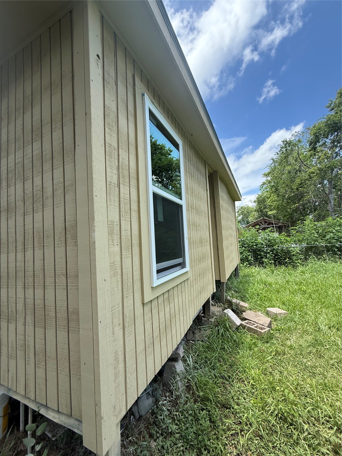 413 3rd Street Van Vleck, TX 77482 - Photo 26 of 27 SIDE OF SHED SHOWING DEPTH