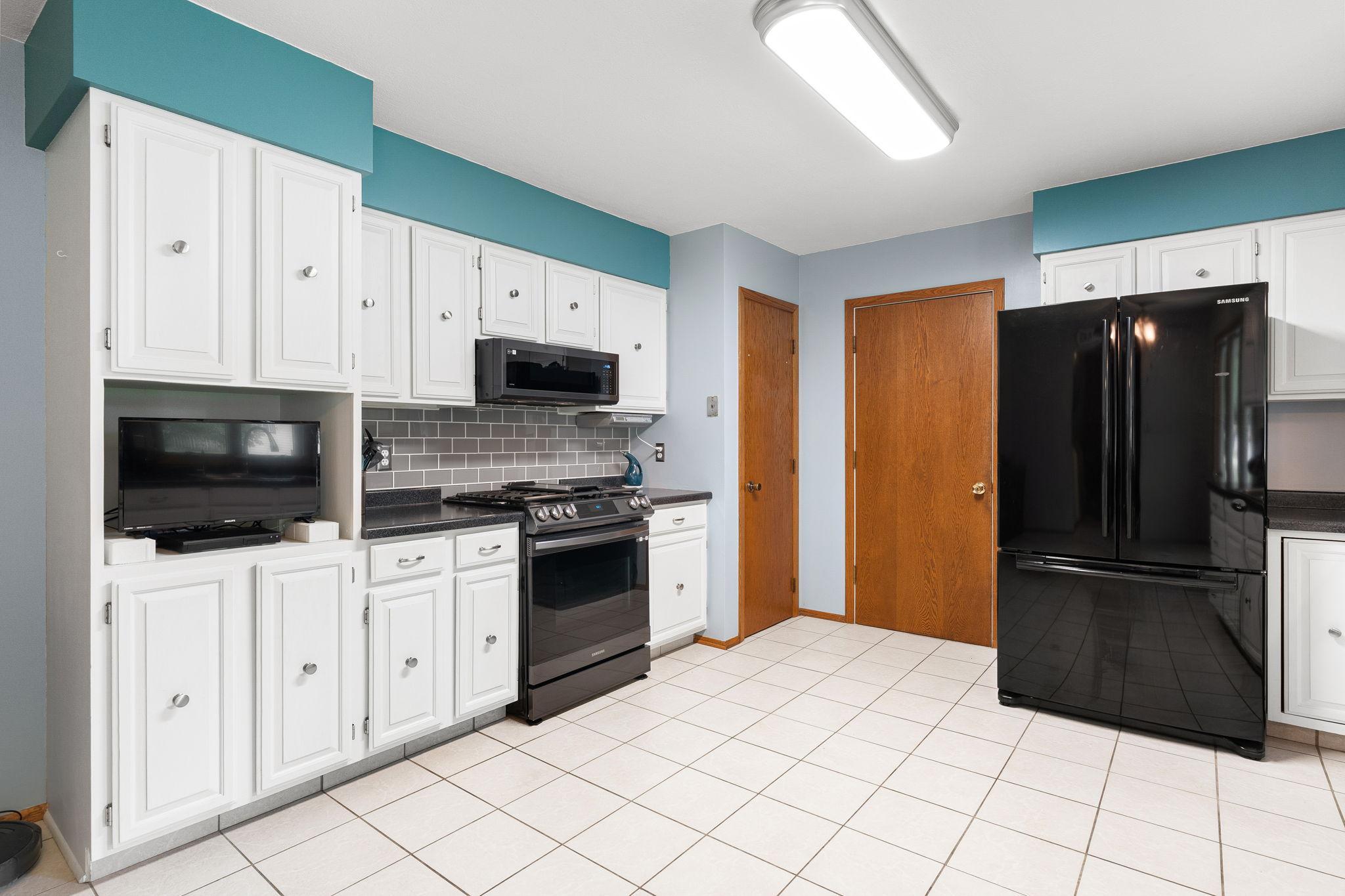 1807 9th Street Southwest Austin, MN 55912 - Photo 33 of 53