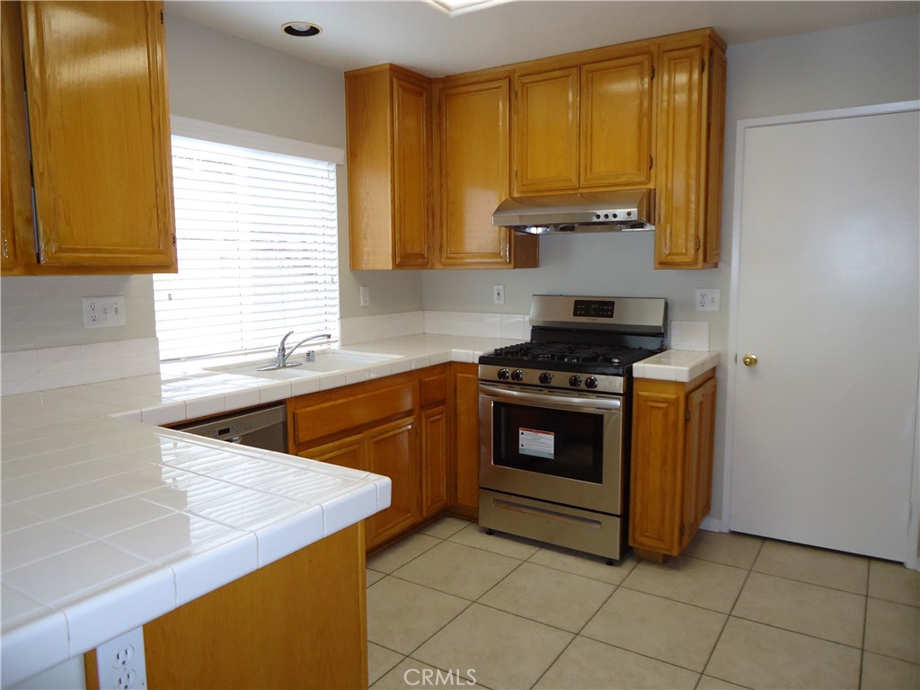 6032 Kendrick Drive Riverside, CA 92507 - Photo 10 of 24