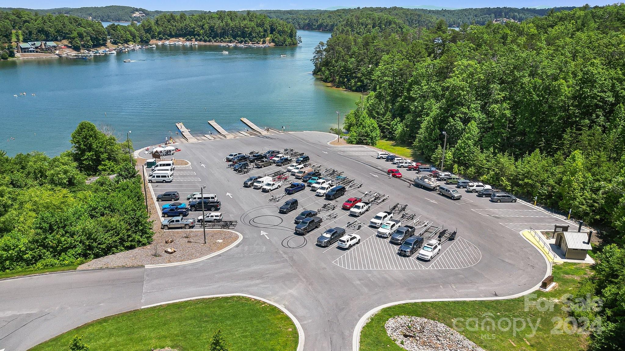 588 Peninsula Reserve Road, Unit 35 Nebo, NC 28761 - Photo 20 of 37 Gallery Image 20