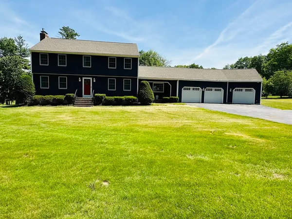 $1,600,000 | 11 Lawndale Road, Tyngsboro, MA 01879