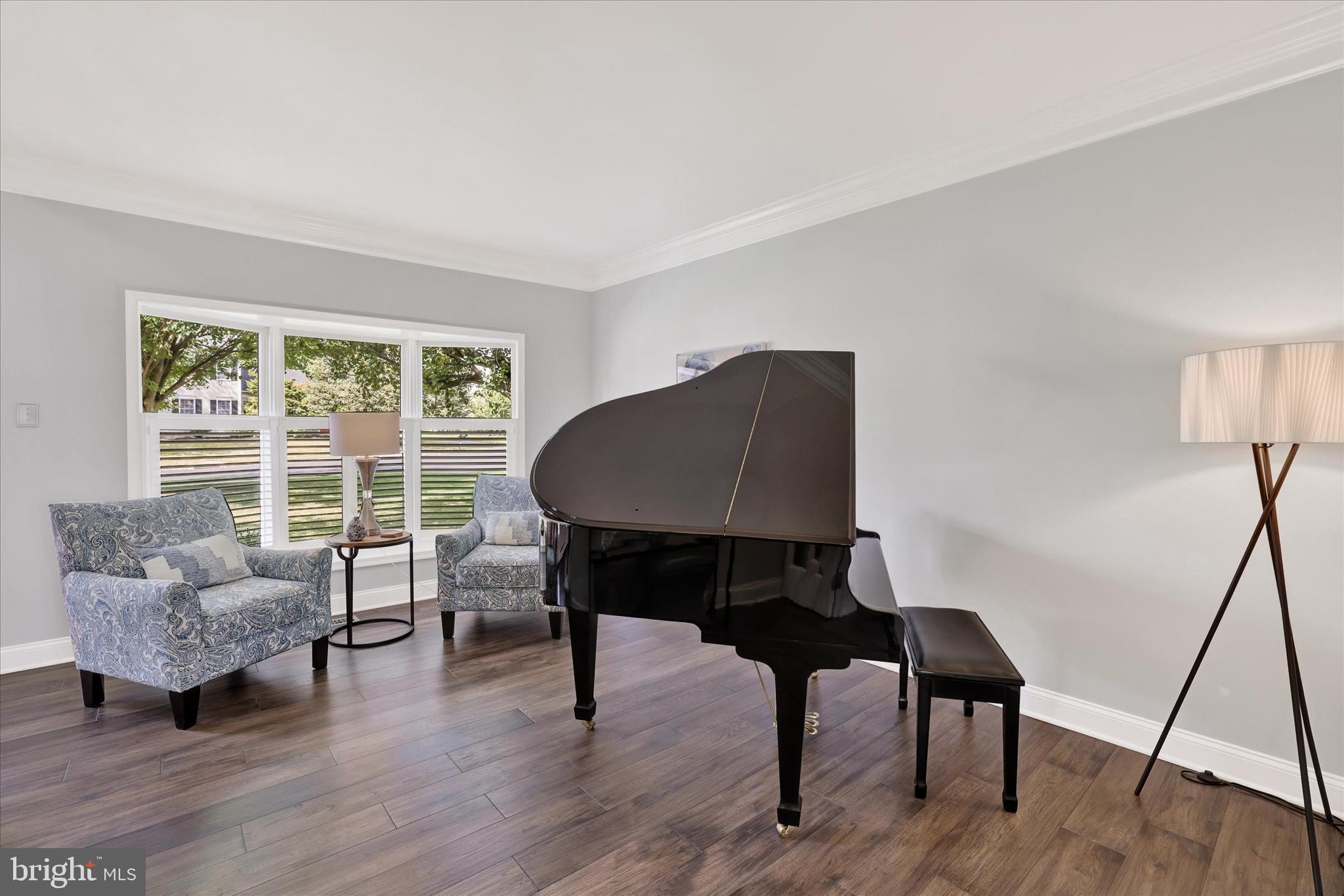 4925 Redfield Road Doylestown, PA 18902 - Photo 20 of 53 a living room with furniture and a wooden floor