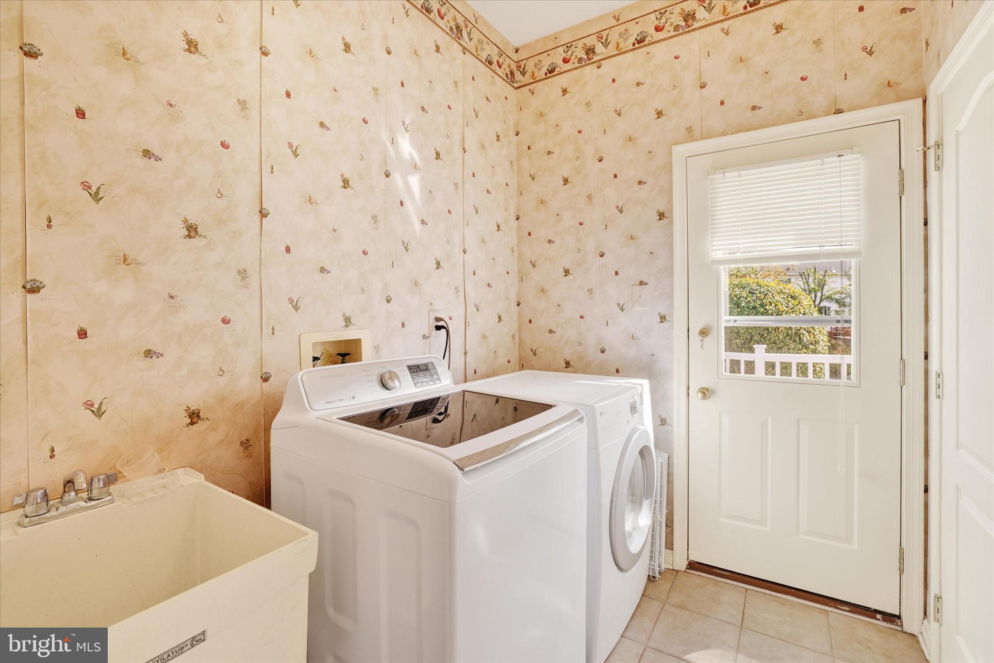 4925 Redfield Road Doylestown, PA 18902 - Photo 34 of 53 a utility room with dryer and washer