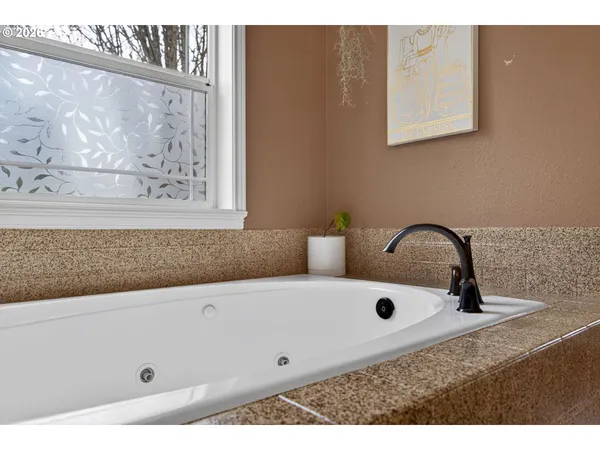 $1,200,000 | 14302 Northwest Dunbar Lane, Portland, OR 97231