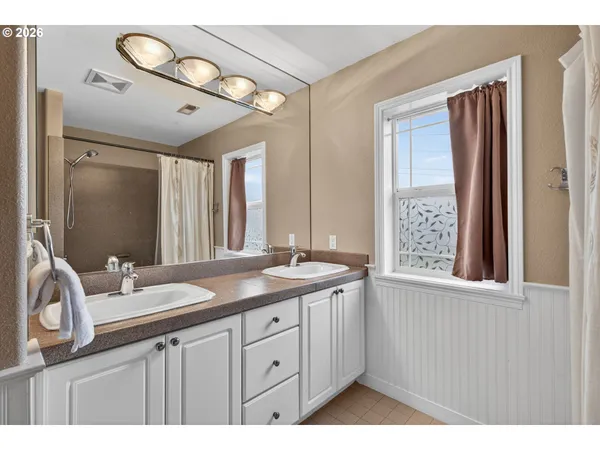 $1,200,000 | 14302 Northwest Dunbar Lane, Portland, OR 97231