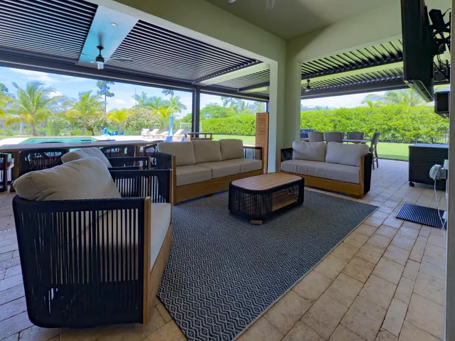 $4,399,000 | 8208 Southeast Red Root Way, Jupiter, FL 33458