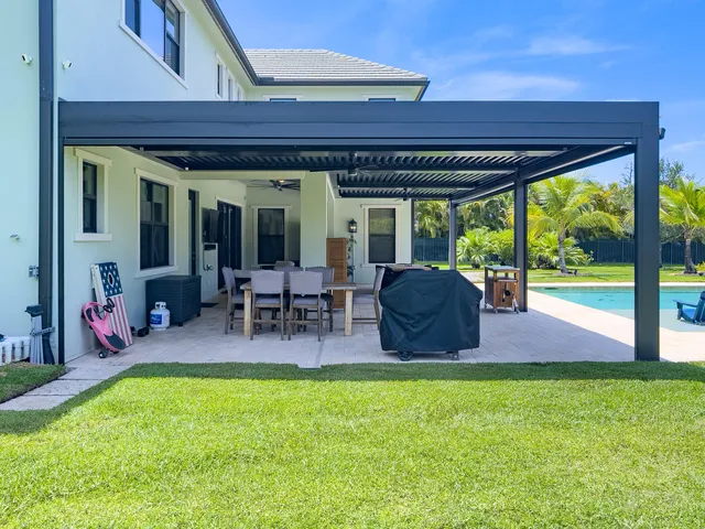 $4,399,000 | 8208 Southeast Red Root Way, Jupiter, FL 33458