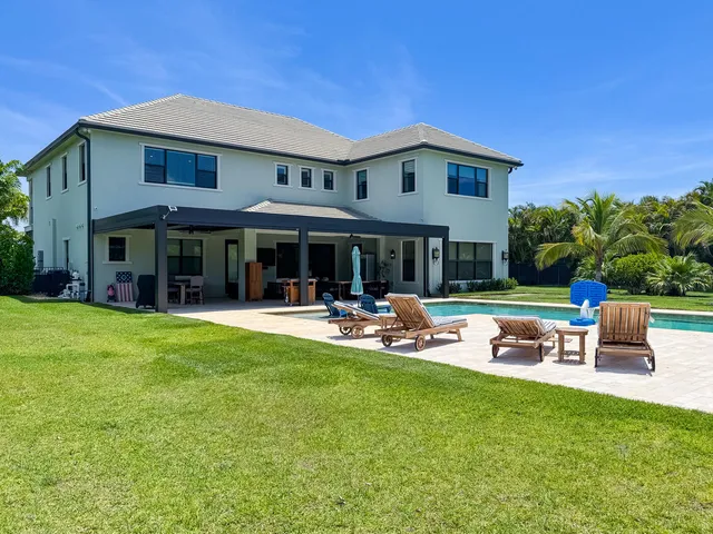 $4,399,000 | 8208 Southeast Red Root Way, Jupiter, FL 33458