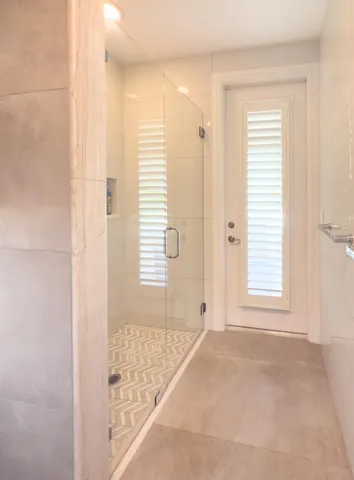 a view of a garden with a tree