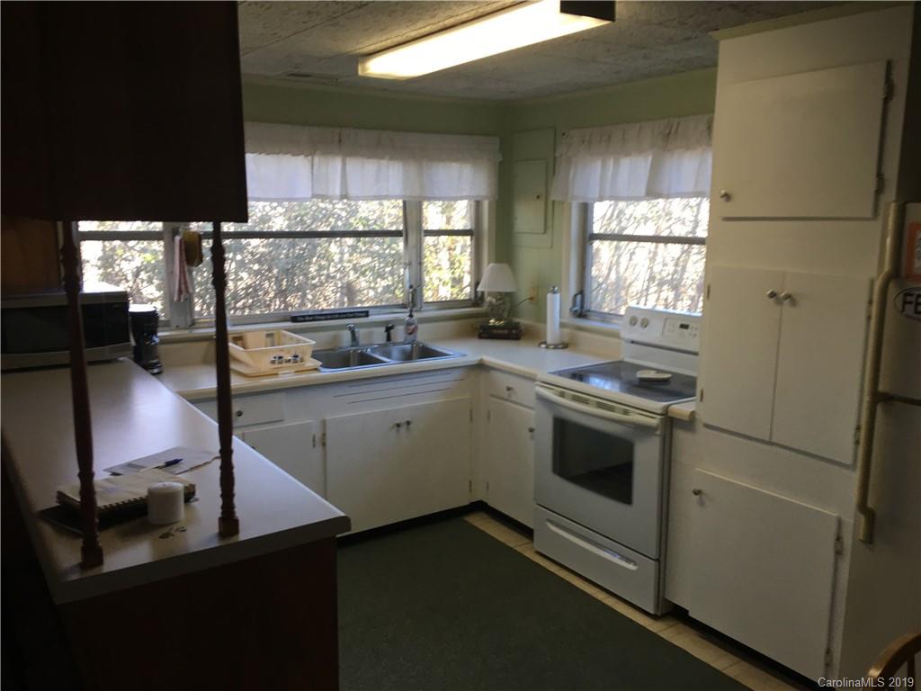 91 Stewart Road Brevard, NC 28712 - Photo 14 of 18 Gallery Image 14