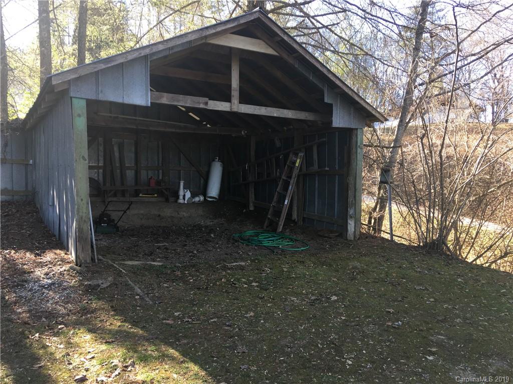 91 Stewart Road Brevard, NC 28712 - Photo 9 of 18 Gallery Image 9