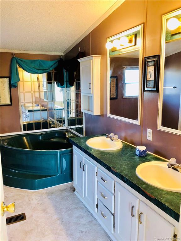 242 Lindsey Farm Road Stony Point, NC 28678 - Photo 24 of 31 Gallery Image 24
