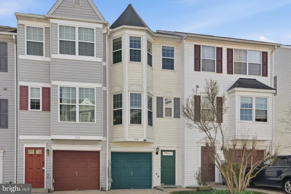 $275,000 | 1318 Hampshire Drive, Unit D, Frederick, MD 21702