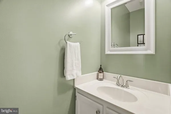 $275,000 | 1318 Hampshire Drive, Unit D, Frederick, MD 21702
