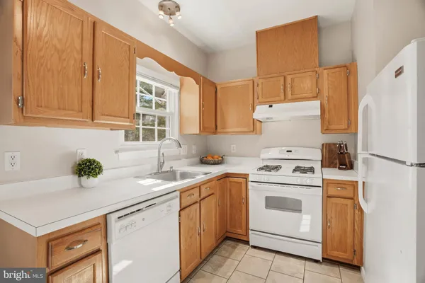 $275,000 | 1318 Hampshire Drive, Unit D, Frederick, MD 21702