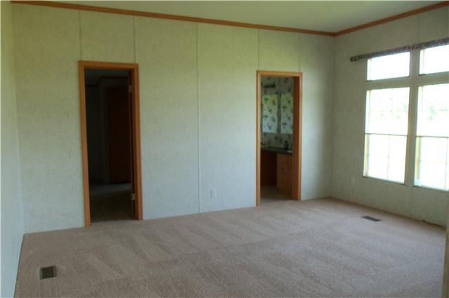 7556 Murfreesboro Road Lebanon, TN 37090 - Photo 11 of 19 Bedroom Suite