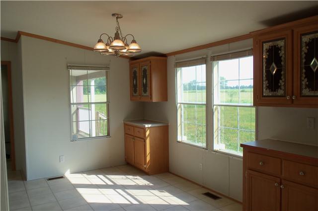 7556 Murfreesboro Road Lebanon, TN 37090 - Photo 10 of 19 Large Dining Area w/Built-ins